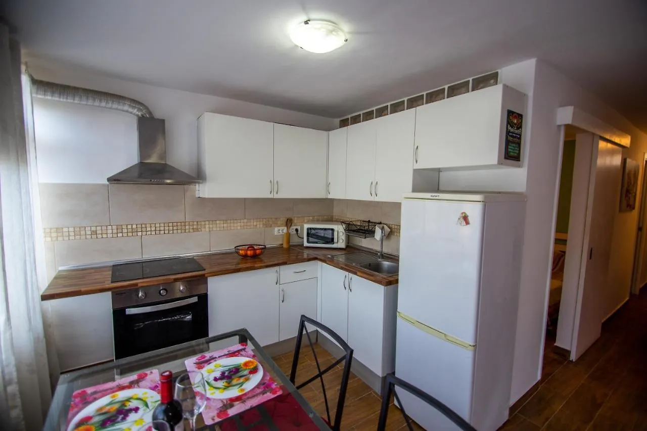 Amarilla Rock Apartment Arona